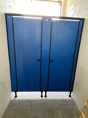מחיצות ודלתות לתאי שירותים טרספה ( HPL )