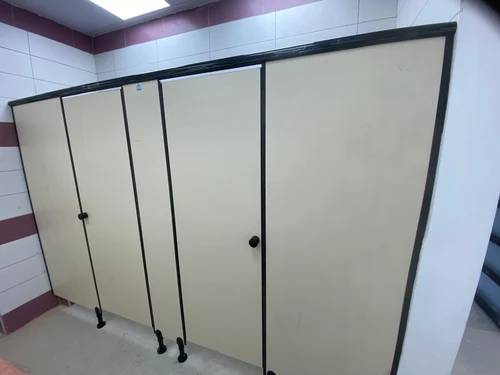 תאי שירותים מטרספה בגן ילדים בבית שמש (3).