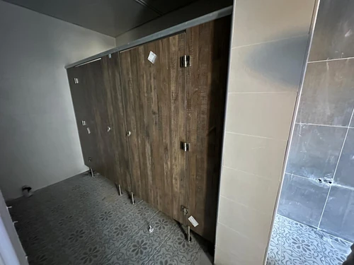 נתניה תחנת דלק אמיתי תאי שירותים (2).